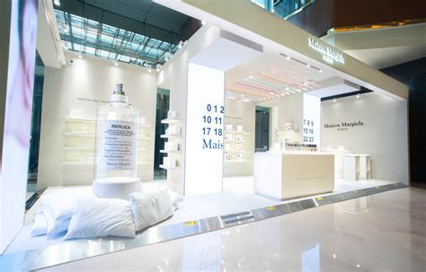 replica store